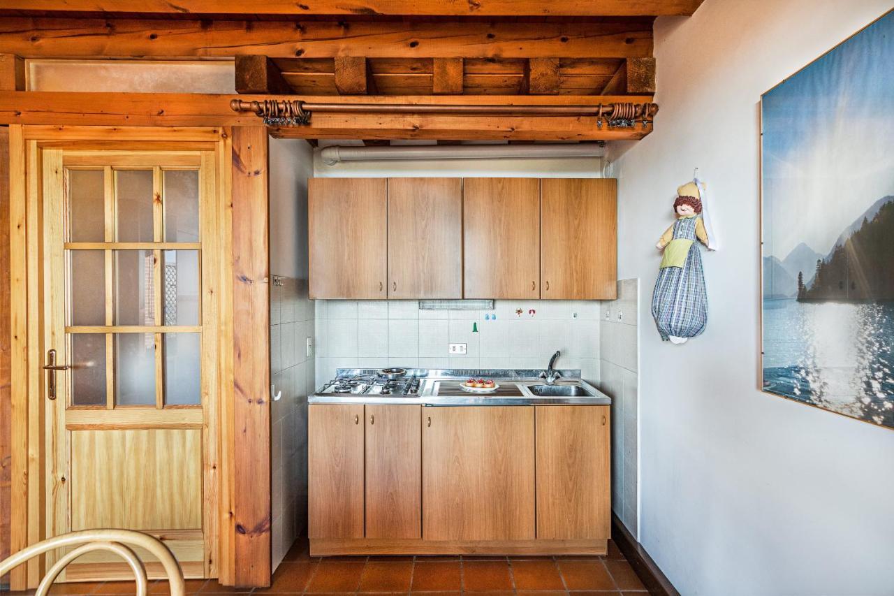 Moniga del Garda Residence Moniga Porto 1-08 By Wonderful Italy מראה חיצוני תמונה